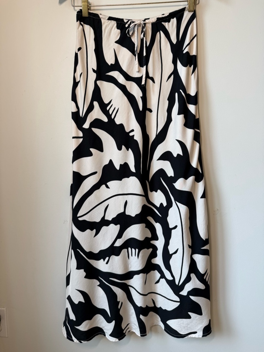 Seed Heritage Black and White Viscose midi slip Skirt stretch waist drawstring